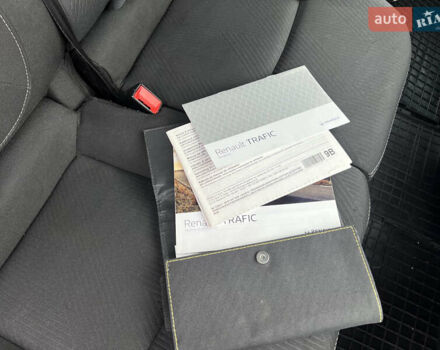 Белый Рено Трафик, объемом двигателя 2 л и пробегом 182 тыс. км за 17600 $, фото 39 на Automoto.ua