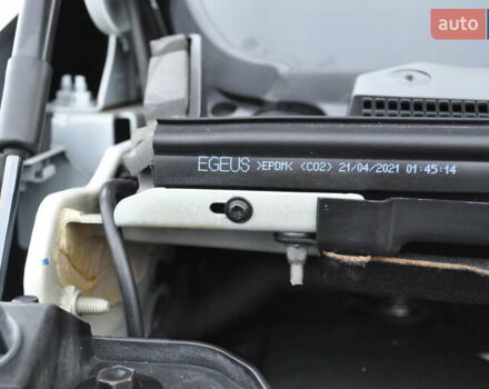 Белый Рено Трафик, объемом двигателя 2 л и пробегом 160 тыс. км за 32500 $, фото 118 на Automoto.ua