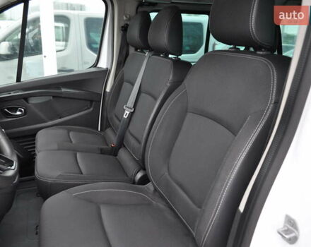 Белый Рено Трафик, объемом двигателя 2 л и пробегом 160 тыс. км за 32500 $, фото 61 на Automoto.ua