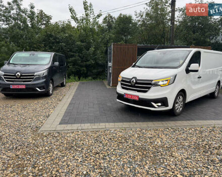 Белый Рено Трафик, объемом двигателя 2 л и пробегом 44 тыс. км за 30750 $, фото 2 на Automoto.ua