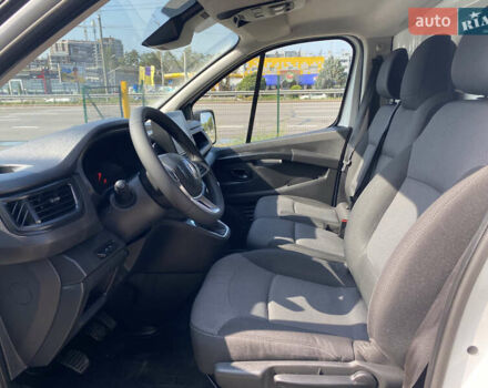 Белый Рено Трафик, объемом двигателя 2 л и пробегом 240 тыс. км за 20500 $, фото 8 на Automoto.ua