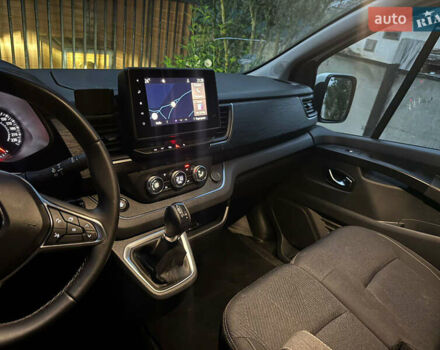 Белый Рено Трафик, объемом двигателя 2 л и пробегом 44 тыс. км за 30750 $, фото 8 на Automoto.ua