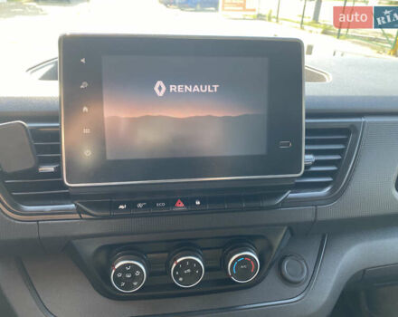 Белый Рено Трафик, объемом двигателя 2 л и пробегом 240 тыс. км за 20500 $, фото 12 на Automoto.ua