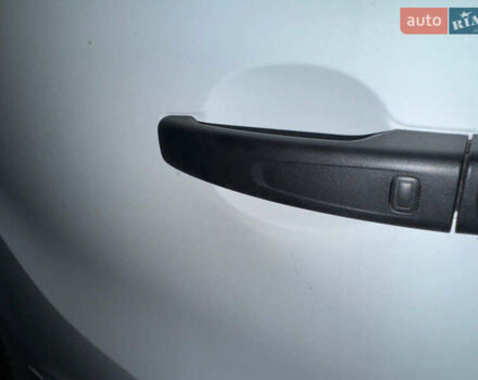 Белый Рено Трафик, объемом двигателя 2 л и пробегом 44 тыс. км за 30750 $, фото 5 на Automoto.ua