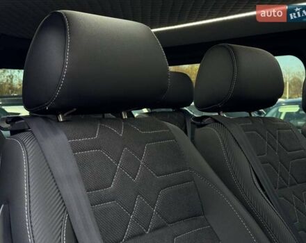 Білий Рено Трафік, об'ємом двигуна 2 л та пробігом 28 тис. км за 29399 $, фото 58 на Automoto.ua