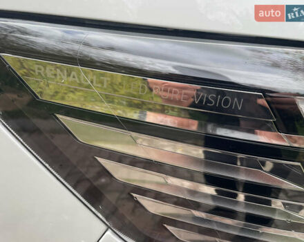 Білий Рено Трафік, об'ємом двигуна 2 л та пробігом 79 тис. км за 35000 $, фото 11 на Automoto.ua