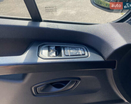 Белый Рено Трафик, объемом двигателя 2 л и пробегом 240 тыс. км за 20500 $, фото 9 на Automoto.ua