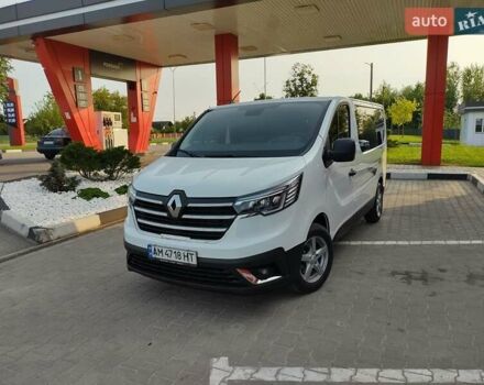Белый Рено Трафик, объемом двигателя 2 л и пробегом 8 тыс. км за 36000 $, фото 1 на Automoto.ua