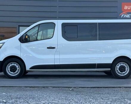 Білий Рено Трафік, об'ємом двигуна 2 л та пробігом 28 тис. км за 29399 $, фото 6 на Automoto.ua