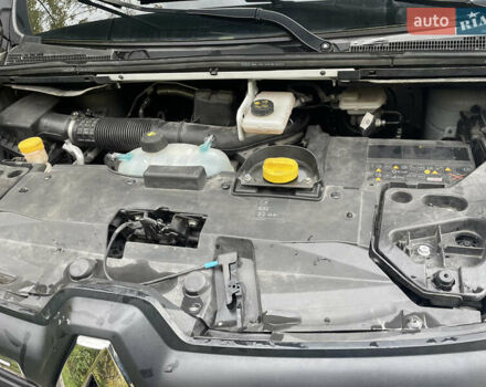 Білий Рено Трафік, об'ємом двигуна 2 л та пробігом 79 тис. км за 35000 $, фото 3 на Automoto.ua