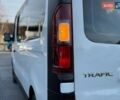 Білий Рено Трафік, об'ємом двигуна 2 л та пробігом 28 тис. км за 29399 $, фото 17 на Automoto.ua