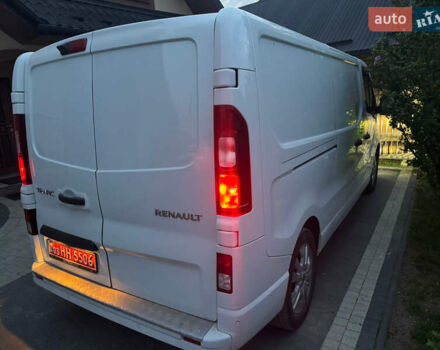 Белый Рено Трафик, объемом двигателя 2 л и пробегом 44 тыс. км за 30750 $, фото 14 на Automoto.ua