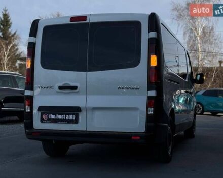 Білий Рено Трафік, об'ємом двигуна 2 л та пробігом 28 тис. км за 29399 $, фото 18 на Automoto.ua