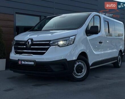 Білий Рено Трафік, об'ємом двигуна 2 л та пробігом 28 тис. км за 29399 $, фото 3 на Automoto.ua