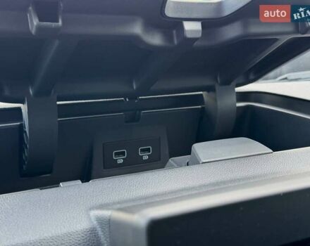 Білий Рено Трафік, об'ємом двигуна 2 л та пробігом 28 тис. км за 29399 $, фото 50 на Automoto.ua