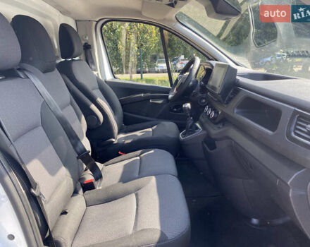 Белый Рено Трафик, объемом двигателя 2 л и пробегом 240 тыс. км за 20500 $, фото 14 на Automoto.ua