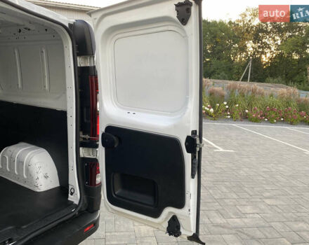 Белый Рено Трафик, объемом двигателя 2 л и пробегом 99 тыс. км за 23600 $, фото 17 на Automoto.ua