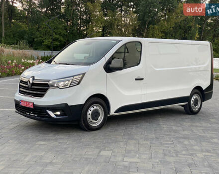 Белый Рено Трафик, объемом двигателя 2 л и пробегом 99 тыс. км за 23600 $, фото 2 на Automoto.ua