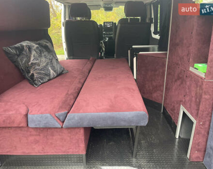 Білий Рено Трафік, об'ємом двигуна 2 л та пробігом 79 тис. км за 35000 $, фото 18 на Automoto.ua