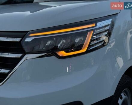 Білий Рено Трафік, об'ємом двигуна 2 л та пробігом 28 тис. км за 29399 $, фото 13 на Automoto.ua