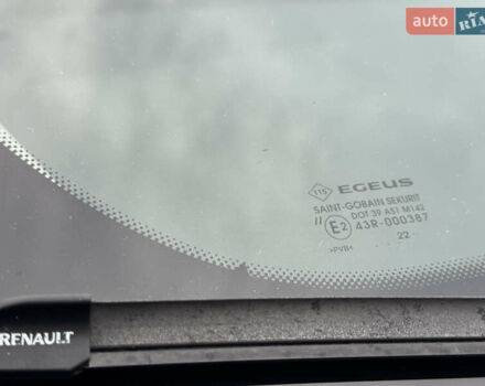 Рено Трафік 2022 у Дубно на Automoto.ua Білий Рено Трафік, об'ємом двигуна 2 л та пробігом 115 тис. км за 28999 $, фото 28 на Automoto.ua