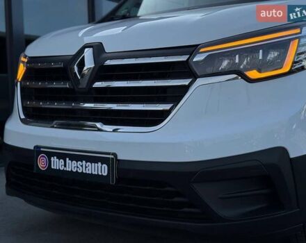 Білий Рено Трафік, об'ємом двигуна 2 л та пробігом 28 тис. км за 29399 $, фото 15 на Automoto.ua