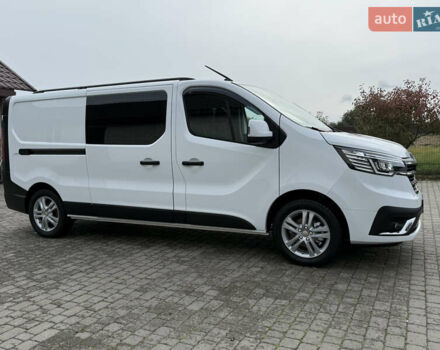 Белый Рено Трафик, объемом двигателя 2 л и пробегом 63 тыс. км за 32650 $, фото 38 на Automoto.ua