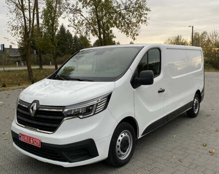 Белый Рено Трафик, объемом двигателя 2 л и пробегом 43 тыс. км за 25400 $, фото 2 на Automoto.ua