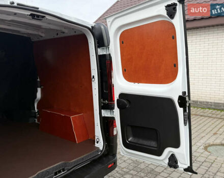 Белый Рено Трафик, объемом двигателя 2 л и пробегом 63 тыс. км за 32650 $, фото 61 на Automoto.ua