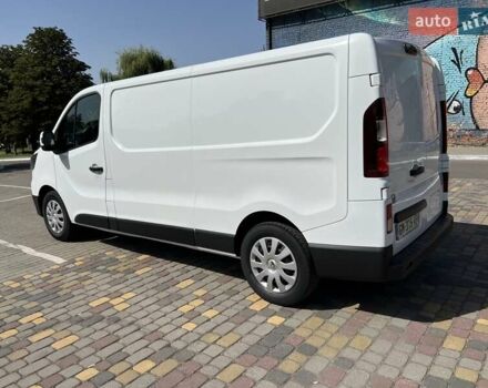 Белый Рено Трафик, объемом двигателя 2 л и пробегом 110 тыс. км за 28999 $, фото 4 на Automoto.ua