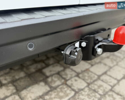 Белый Рено Трафик, объемом двигателя 2 л и пробегом 63 тыс. км за 32650 $, фото 118 на Automoto.ua