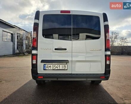 Белый Рено Трафик, объемом двигателя 2 л и пробегом 65 тыс. км за 29950 $, фото 11 на Automoto.ua
