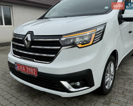 Белый Рено Трафик, объемом двигателя 2 л и пробегом 63 тыс. км за 32650 $, фото 131 на Automoto.ua