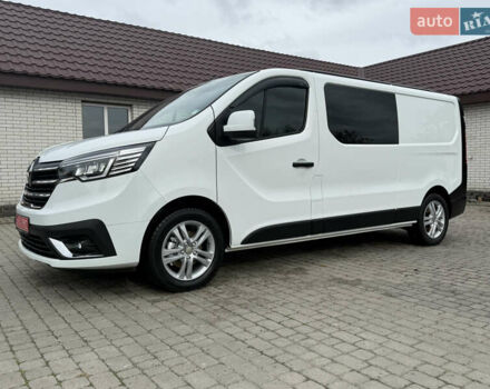 Белый Рено Трафик, объемом двигателя 2 л и пробегом 63 тыс. км за 32650 $, фото 144 на Automoto.ua