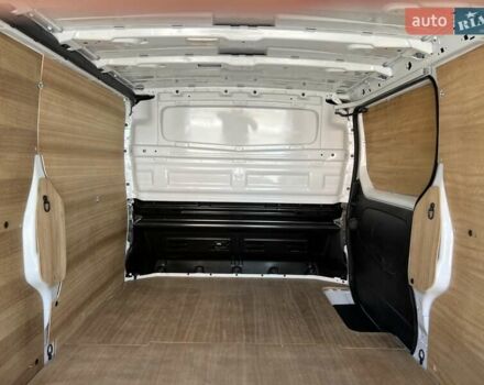 Белый Рено Трафик, объемом двигателя 2 л и пробегом 110 тыс. км за 28999 $, фото 18 на Automoto.ua