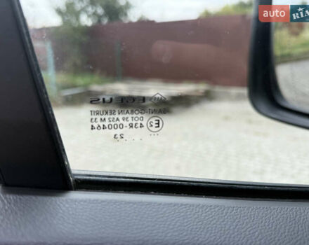 Белый Рено Трафик, объемом двигателя 2 л и пробегом 63 тыс. км за 32650 $, фото 128 на Automoto.ua