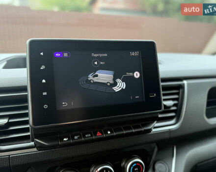 Белый Рено Трафик, объемом двигателя 2 л и пробегом 63 тыс. км за 32650 $, фото 98 на Automoto.ua