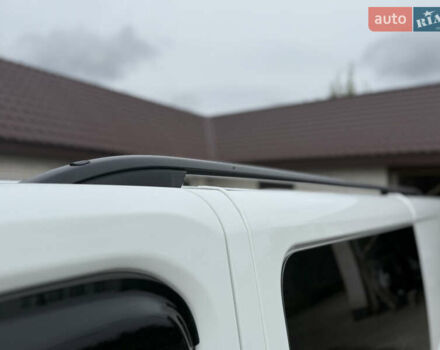 Белый Рено Трафик, объемом двигателя 2 л и пробегом 63 тыс. км за 32650 $, фото 137 на Automoto.ua