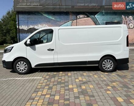 Белый Рено Трафик, объемом двигателя 2 л и пробегом 110 тыс. км за 28999 $, фото 3 на Automoto.ua