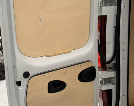 Білий Рено Трафік, об'ємом двигуна 2 л та пробігом 13 тис. км за 29000 $, фото 40 на Automoto.ua