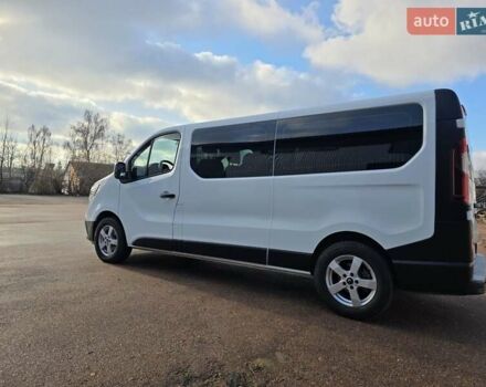 Белый Рено Трафик, объемом двигателя 2 л и пробегом 65 тыс. км за 29950 $, фото 19 на Automoto.ua