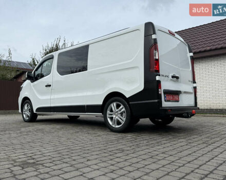 Белый Рено Трафик, объемом двигателя 2 л и пробегом 63 тыс. км за 32650 $, фото 22 на Automoto.ua