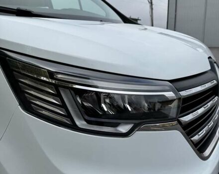 Білий Рено Трафік, об'ємом двигуна 2 л та пробігом 30 тис. км за 24990 $, фото 12 на Automoto.ua