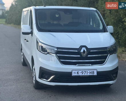 Белый Рено Трафик, объемом двигателя 2 л и пробегом 201 тыс. км за 22700 $, фото 1 на Automoto.ua