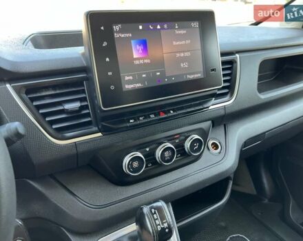 Белый Рено Трафик, объемом двигателя 2 л и пробегом 110 тыс. км за 28999 $, фото 36 на Automoto.ua