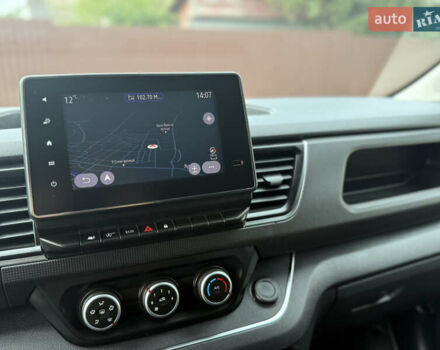 Белый Рено Трафик, объемом двигателя 2 л и пробегом 63 тыс. км за 32650 $, фото 95 на Automoto.ua