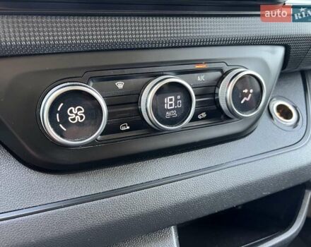 Белый Рено Трафик, объемом двигателя 2 л и пробегом 110 тыс. км за 28999 $, фото 34 на Automoto.ua