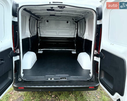 Белый Рено Трафик, объемом двигателя 2 л и пробегом 61 тыс. км за 22550 $, фото 37 на Automoto.ua