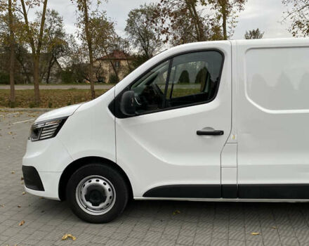 Белый Рено Трафик, объемом двигателя 2 л и пробегом 43 тыс. км за 25400 $, фото 3 на Automoto.ua