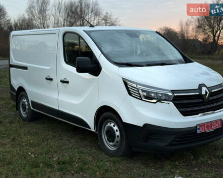 Белый Рено Трафик, объемом двигателя 2 л и пробегом 61 тыс. км за 22550 $, фото 3 на Automoto.ua